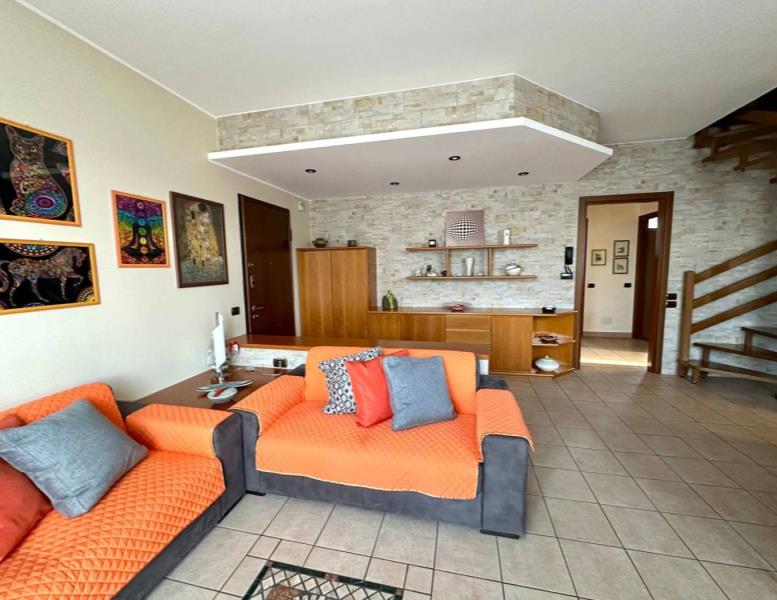 appartamento in vendita a Bernareggio
