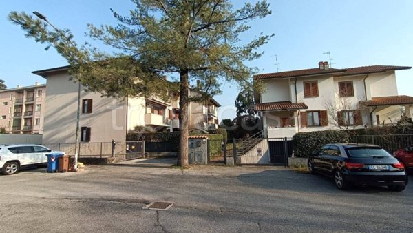 appartamento in vendita a Bernareggio