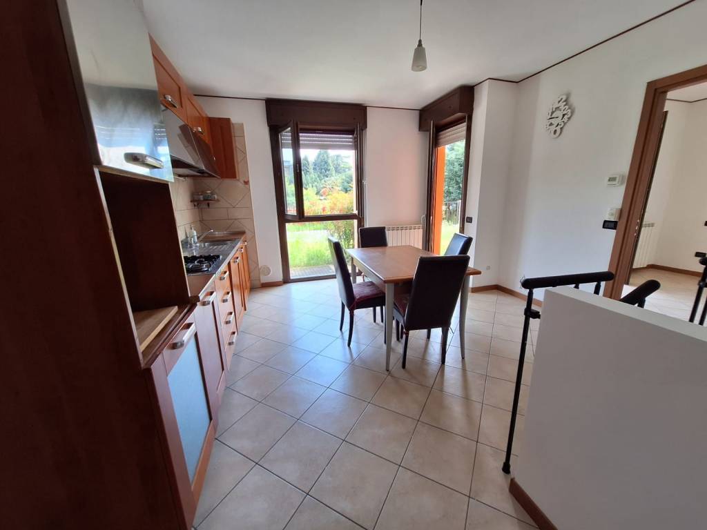 appartamento in vendita a Bernareggio