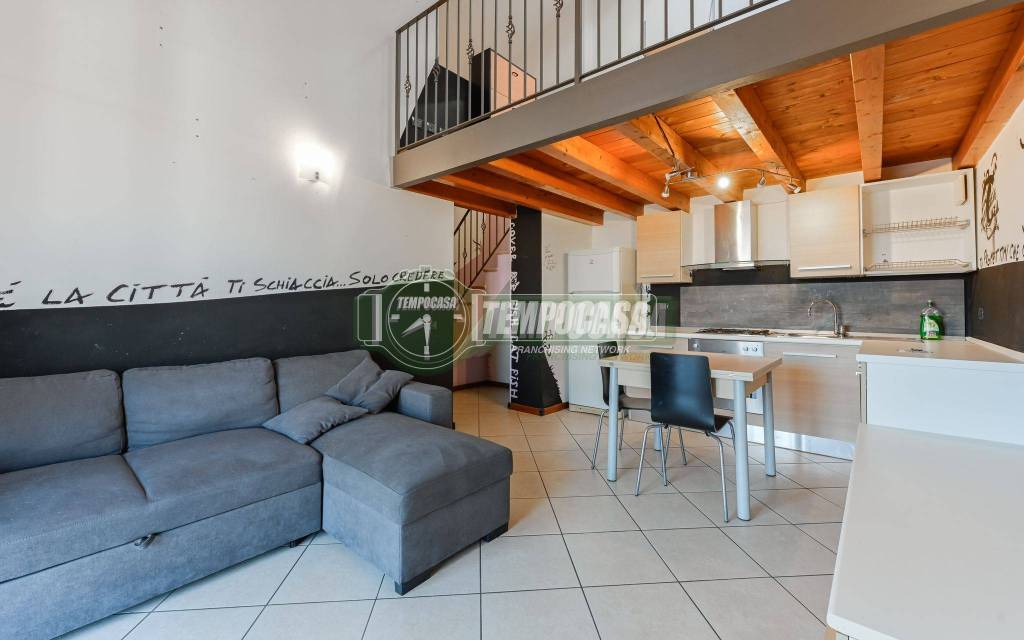 appartamento in vendita a Bernareggio