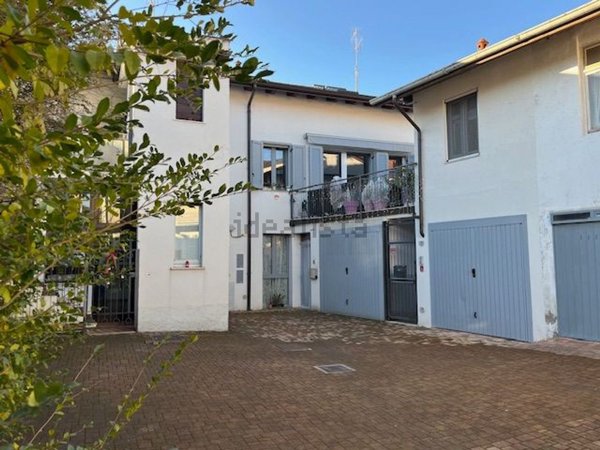appartamento in vendita a Bernareggio