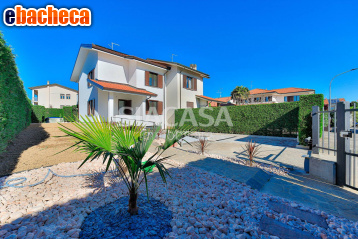 casa indipendente in vendita a Bernareggio