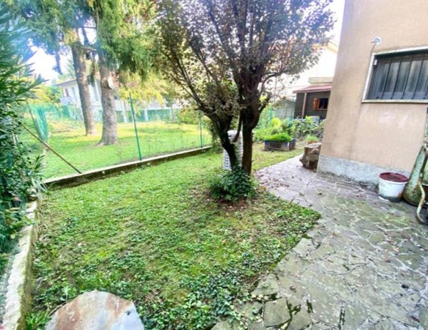 casa indipendente in vendita a Bernareggio