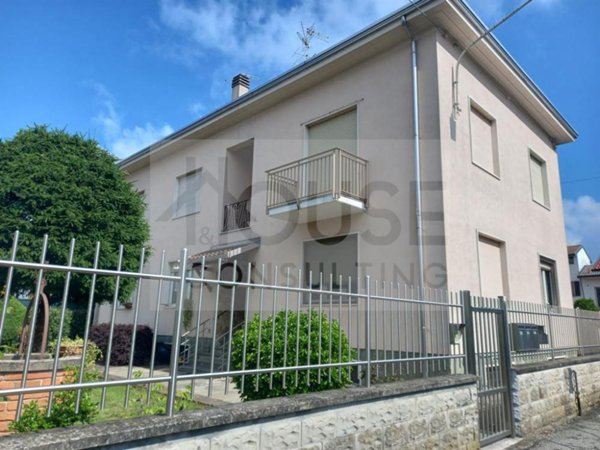 appartamento in vendita a Bernareggio
