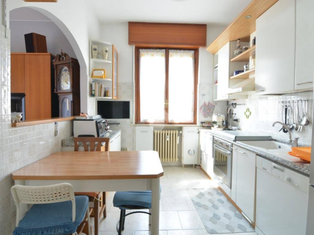 appartamento in vendita a Bernareggio