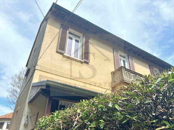 casa indipendente in vendita a Bernareggio