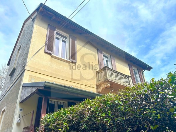 casa indipendente in vendita a Bernareggio