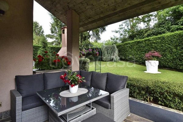 casa indipendente in vendita a Bernareggio