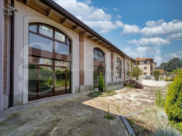 ufficio in vendita a Bernareggio