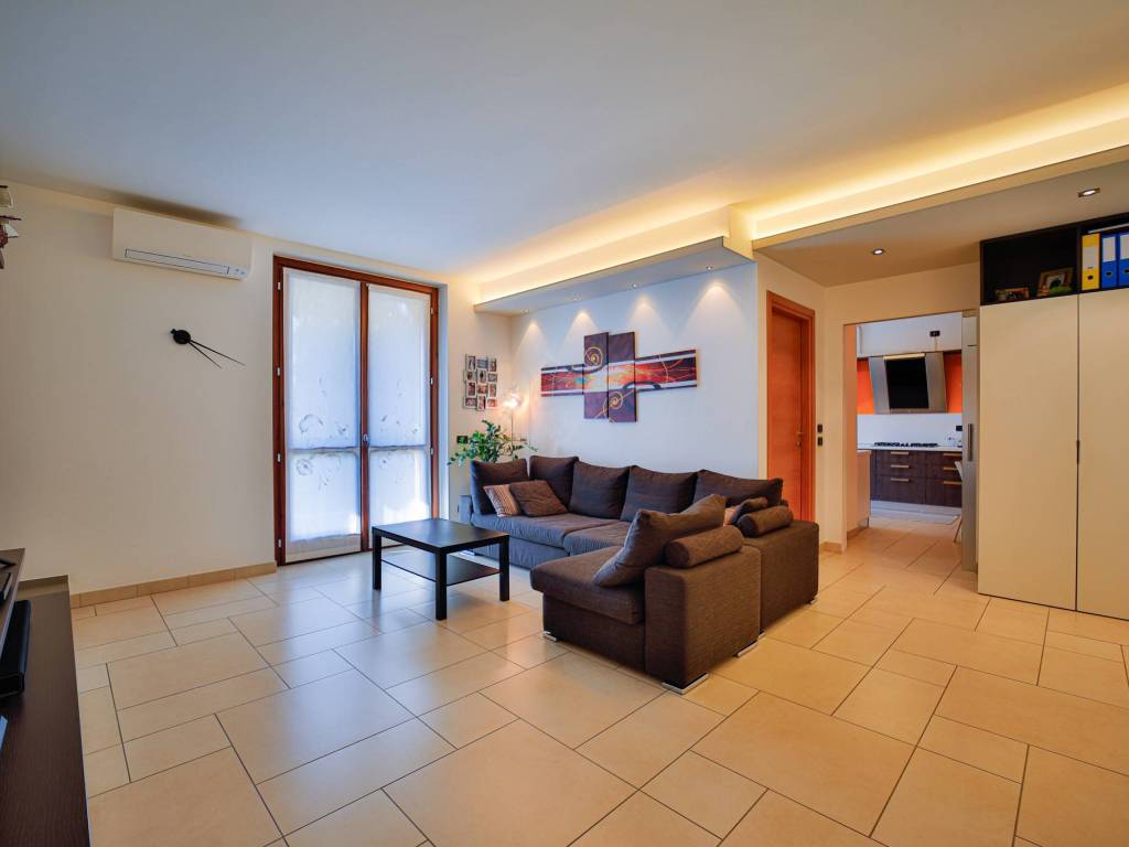 appartamento in vendita a Bernareggio