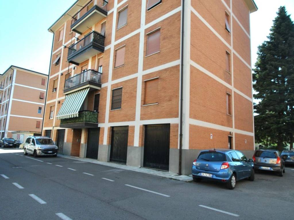 appartamento in vendita a Bernareggio