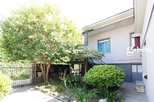 casa indipendente in vendita a Bernareggio