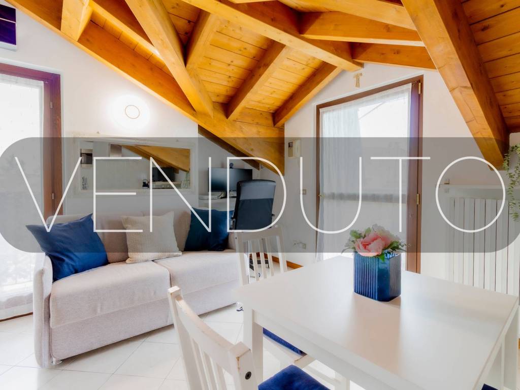 appartamento in vendita a Bernareggio