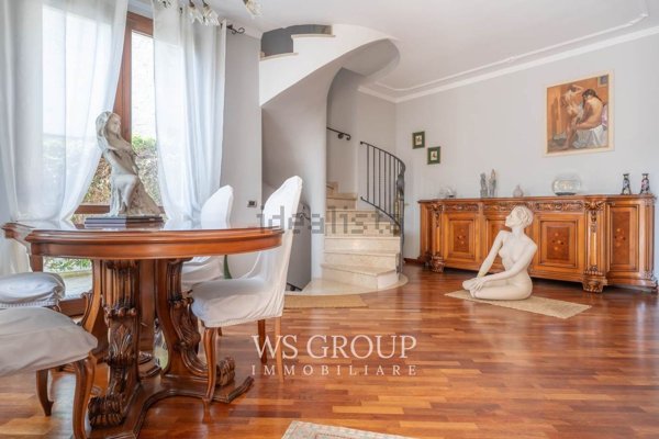 casa indipendente in vendita a Bernareggio in zona Villanova