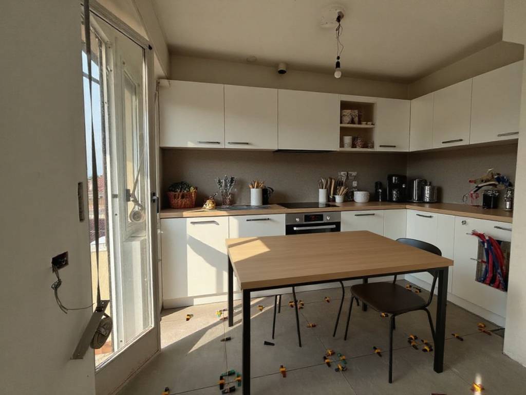appartamento in vendita a Bernareggio in zona Villanova