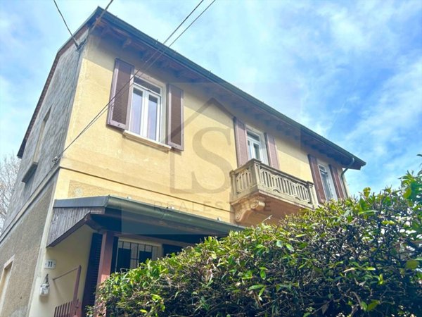 casa indipendente in vendita a Bernareggio