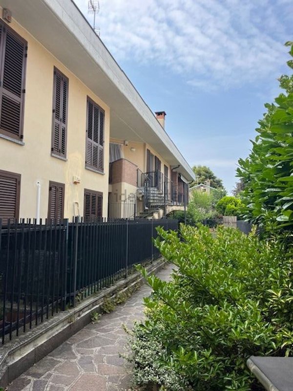 appartamento in vendita a Bernareggio