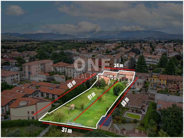 terreno edificabile in vendita a Bernareggio