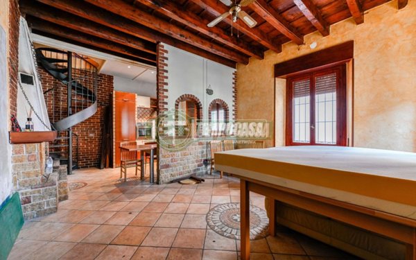 appartamento in vendita a Bernareggio