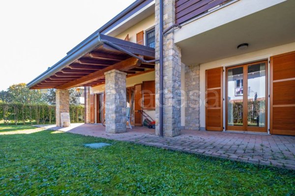 appartamento in vendita a Bernareggio