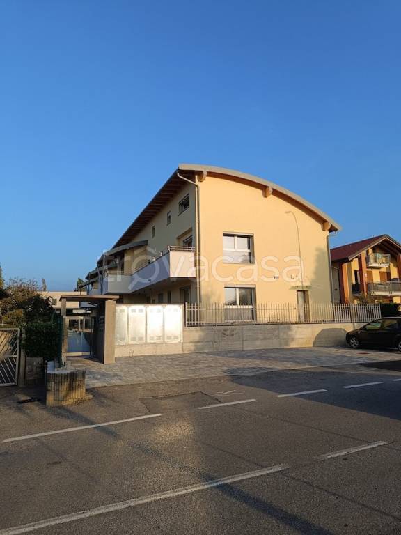 appartamento in vendita a Bernareggio