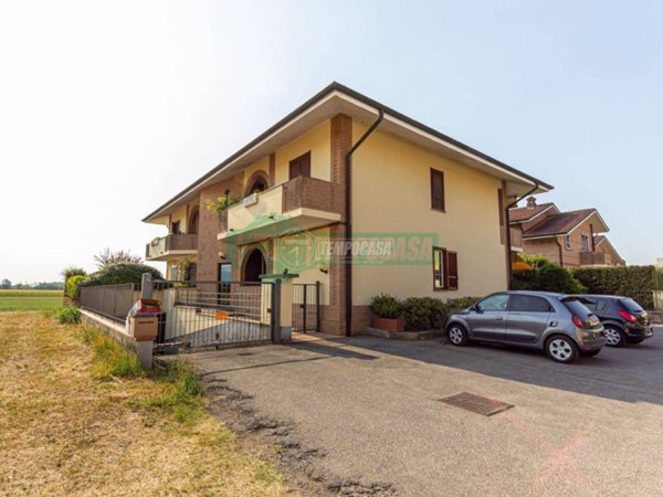 appartamento in vendita a Bernareggio