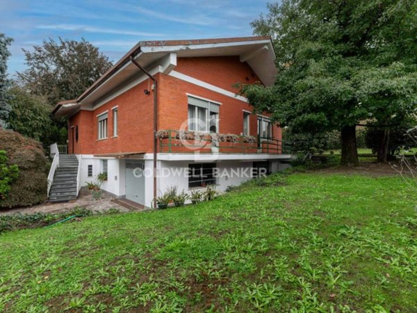 casa indipendente in vendita a Bernareggio in zona Villanova