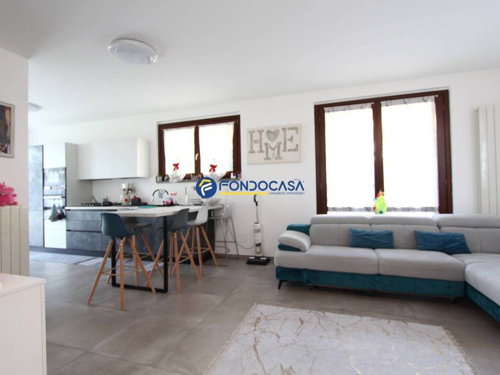 appartamento in vendita a Bernareggio