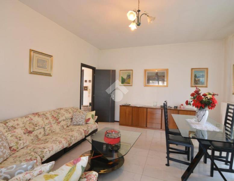 casa indipendente in vendita a Bernareggio