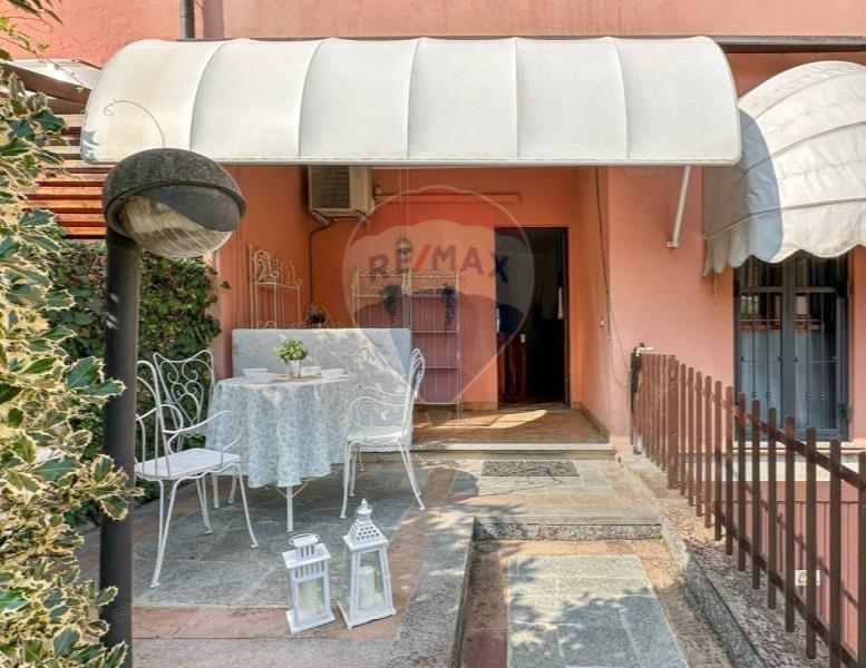 casa indipendente in vendita a Bernareggio