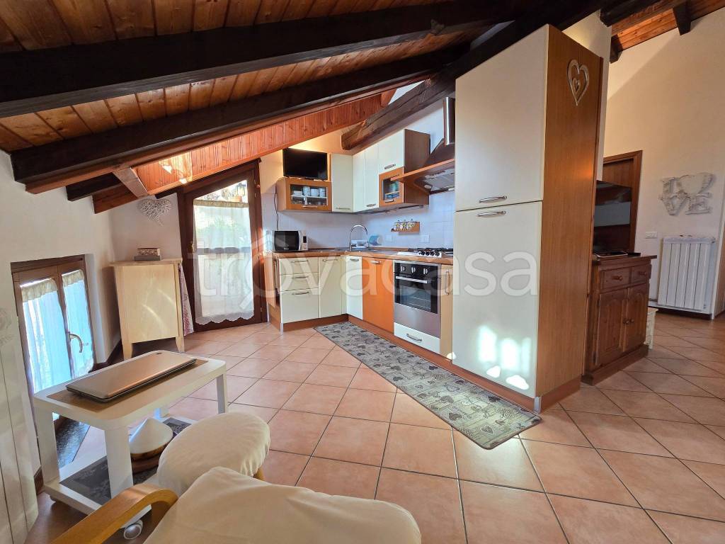 appartamento in vendita a Bernareggio