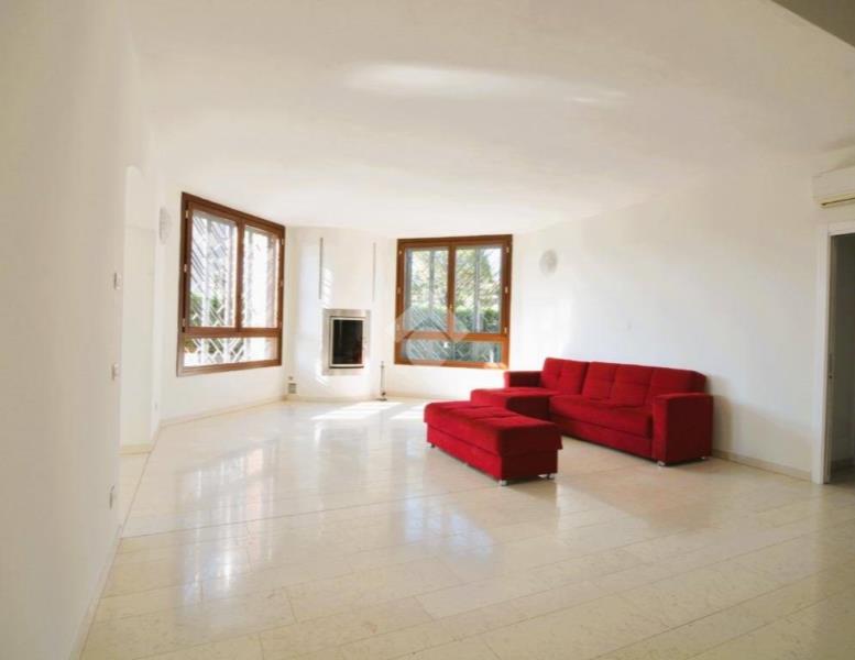 casa indipendente in vendita a Bernareggio