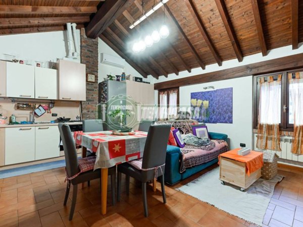 appartamento in vendita a Bernareggio