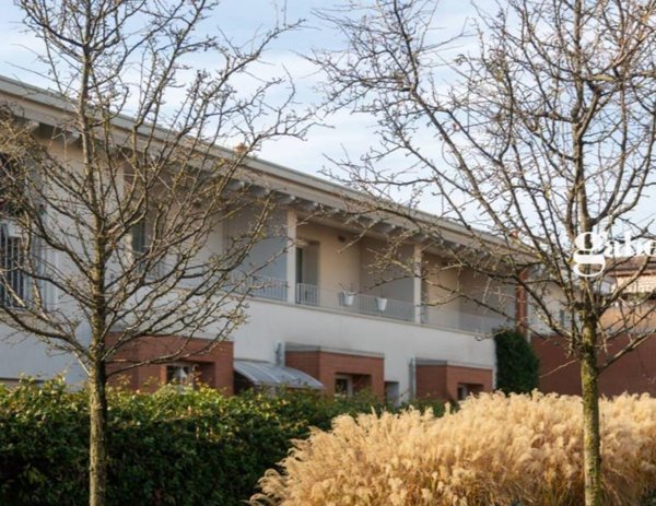 casa indipendente in vendita a Bernareggio