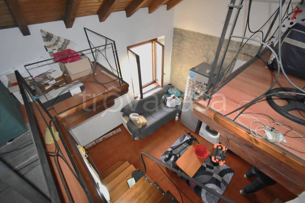 casa indipendente in vendita a Bernareggio