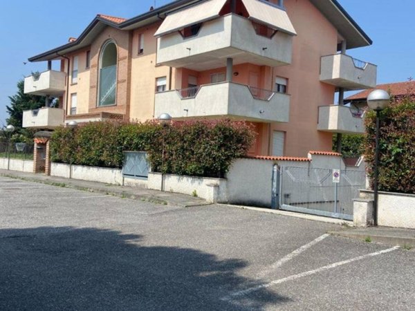 appartamento in vendita a Bernareggio