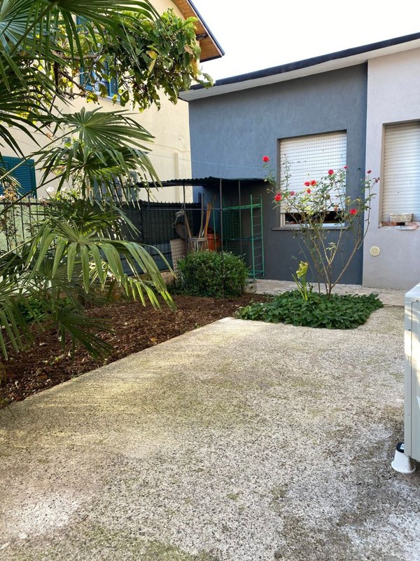 casa indipendente in vendita a Bernareggio