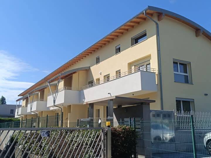 appartamento in vendita a Bernareggio