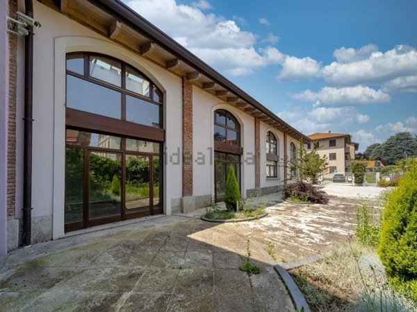 ufficio in vendita a Bernareggio