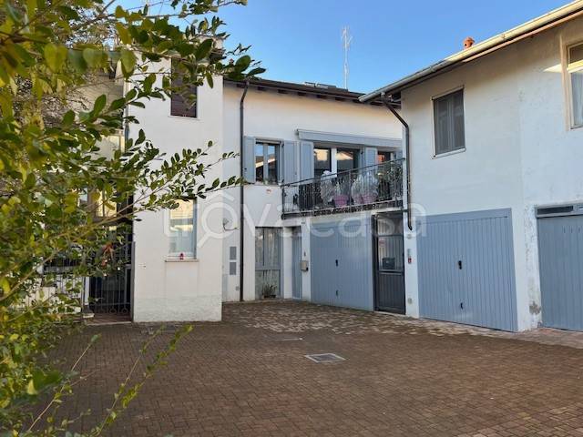 appartamento in vendita a Bernareggio