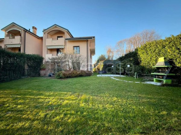 appartamento in vendita a Bernareggio