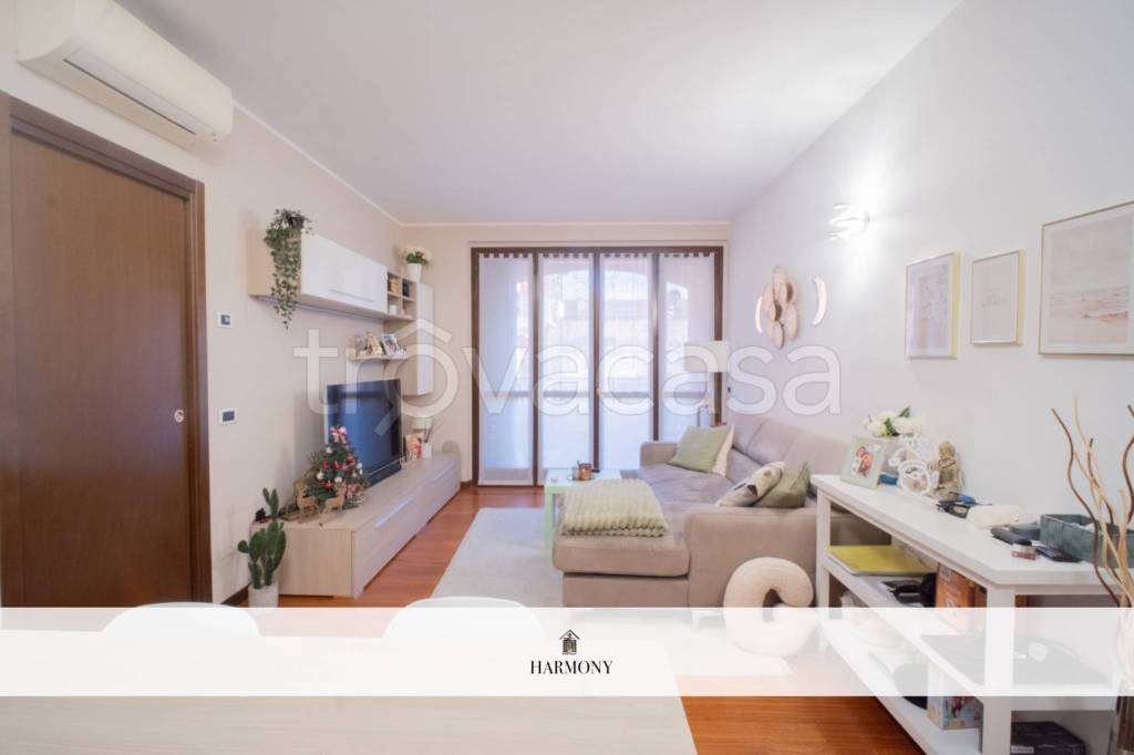 appartamento in vendita a Bernareggio