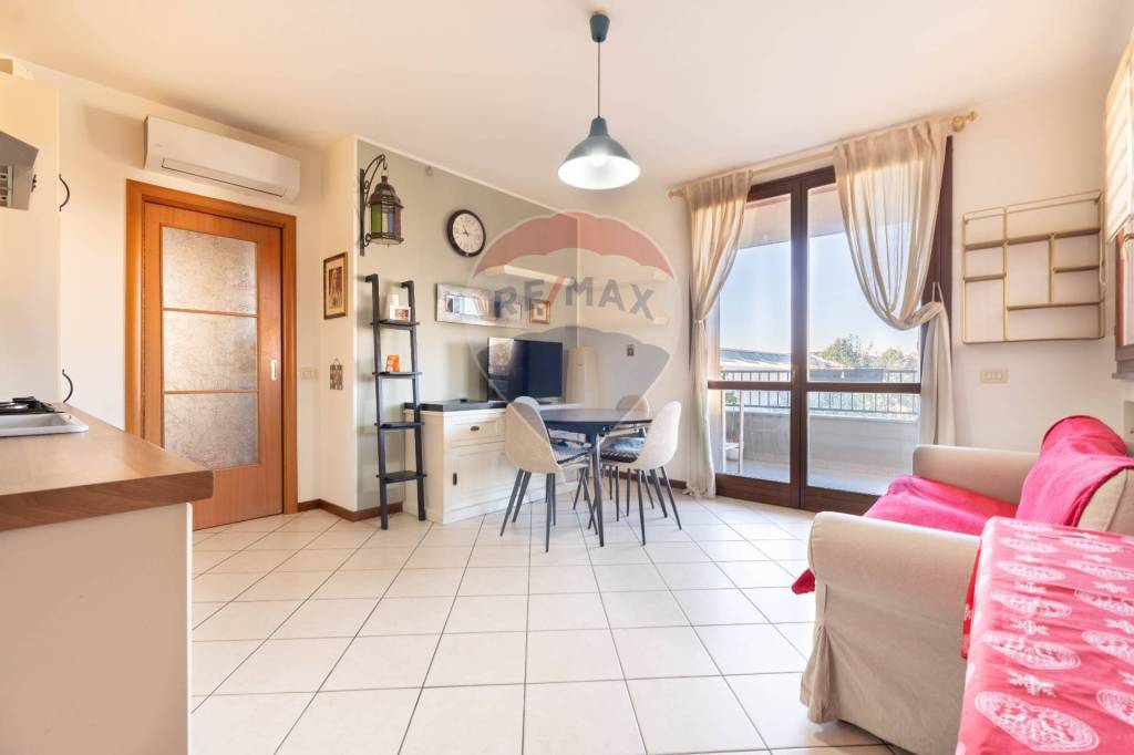 appartamento in vendita a Bernareggio