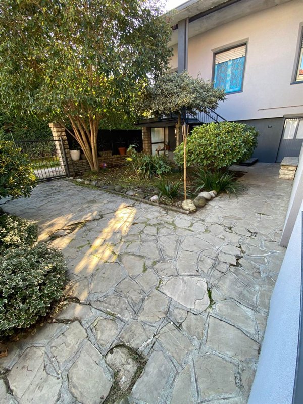 appartamento in vendita a Bernareggio