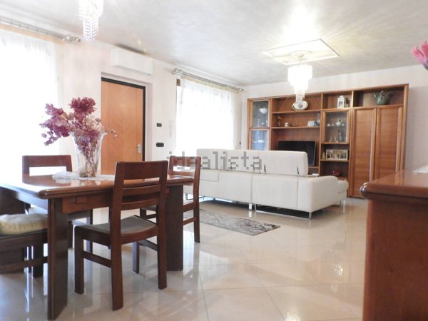 appartamento in vendita a Bernareggio