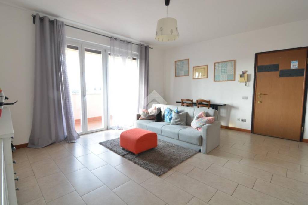 appartamento in vendita a Bernareggio