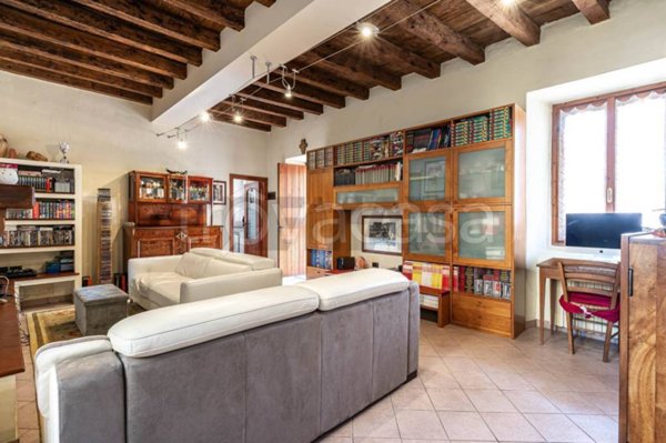 casa indipendente in vendita a Bernareggio