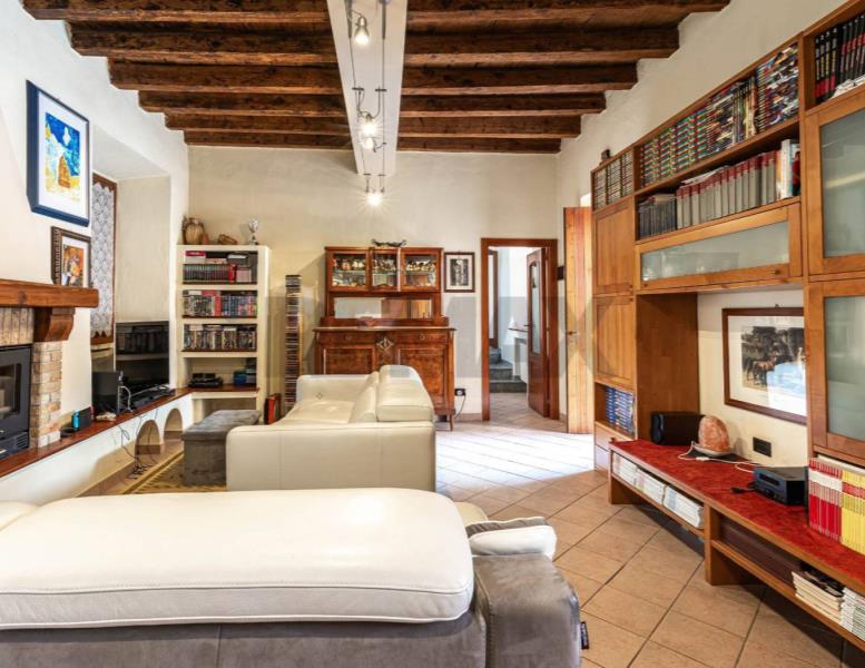 casa indipendente in vendita a Bernareggio