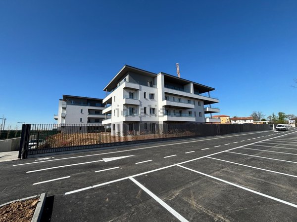 appartamento in vendita a Bernareggio