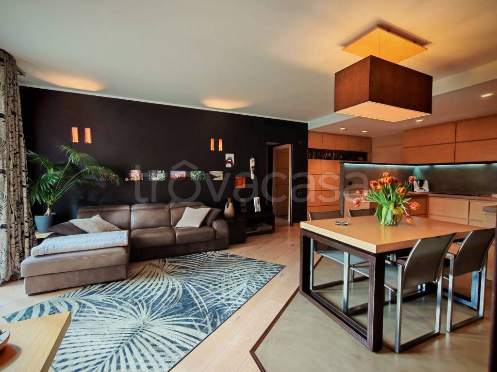 appartamento in vendita a Bernareggio